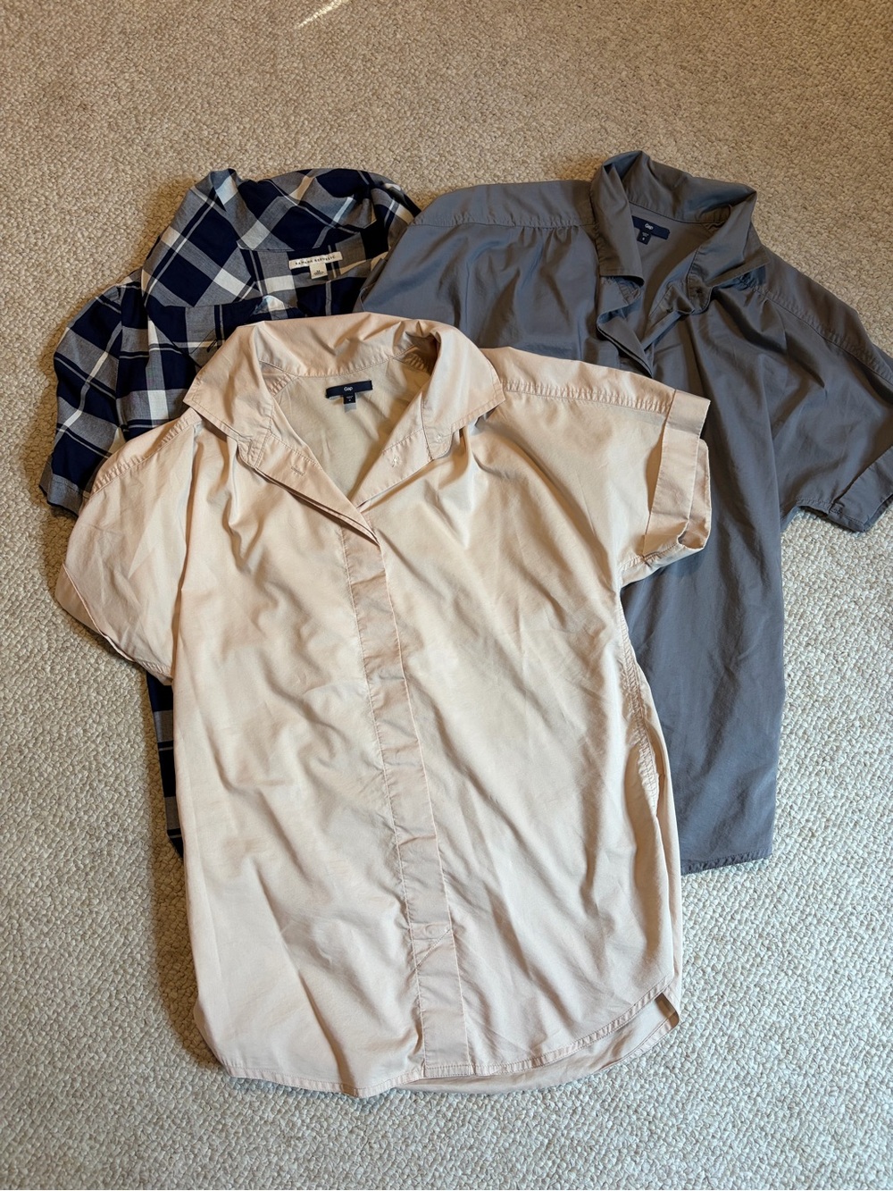 Gap Women’s Short-Sleeve Button Shirts